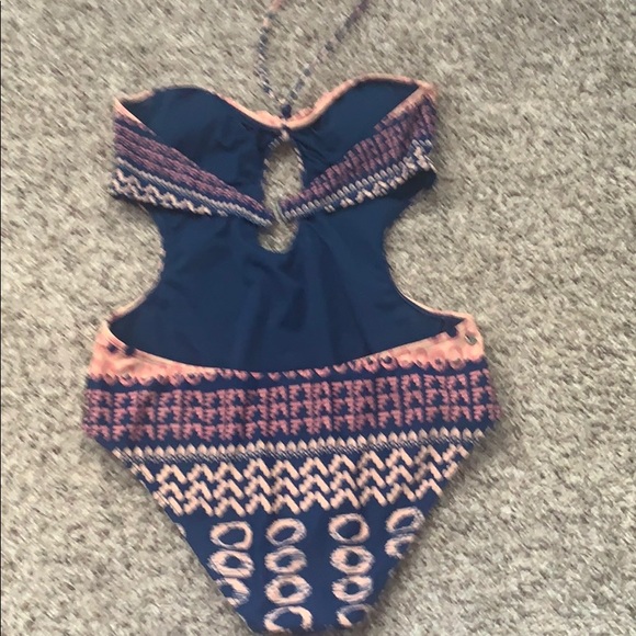 Tankini - Picture 2 of 4